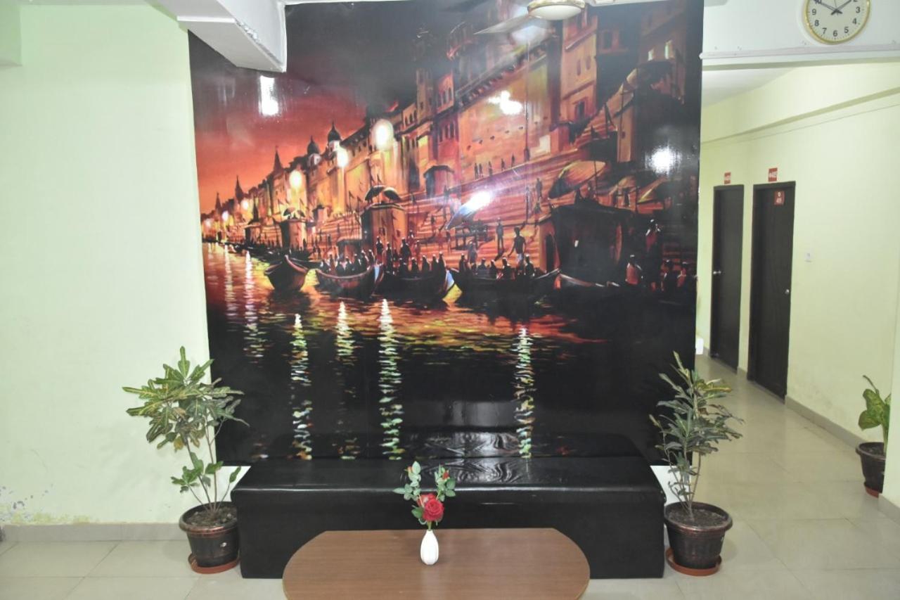 Hotel Yug Residency Варанаси Экстерьер фото